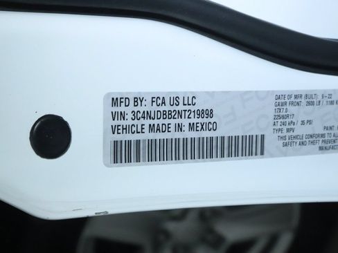 Used 2022 Jeep Compass Latitude AWD/4WD image 20