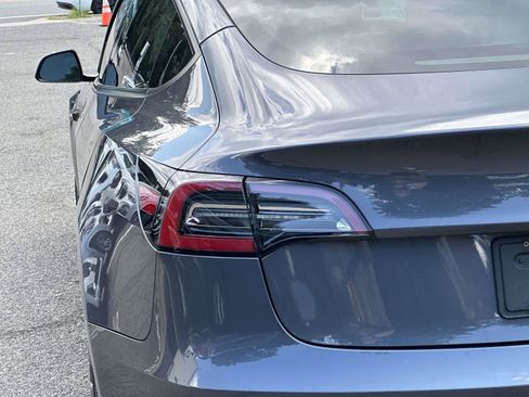 Used 2023 Tesla Model 3 Standard Range RWD image 12