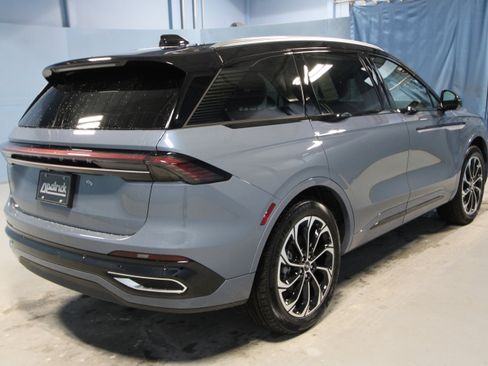 New 2026 Lincoln Nautilus Reserve image 37