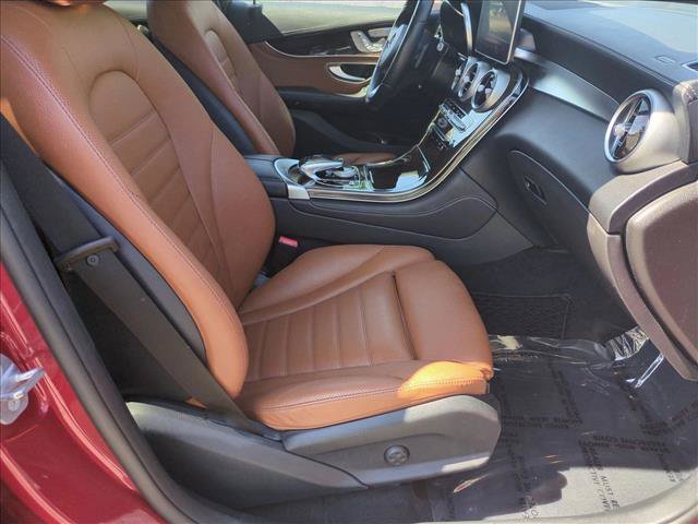 Used 2017 Mercedes-Benz GLC 300 4MATIC image 22