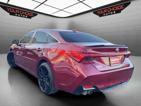Used 2019 Toyota Avalon Touring w/ Advanced Safety Package image 3