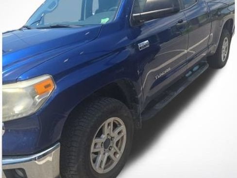 Used 2014 Toyota Tundra SR5 w/ SR5 Upgrade Package AWD/4WD image 5