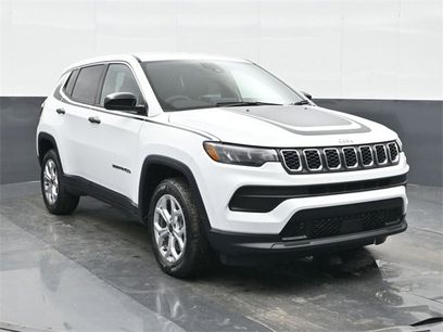 Used 2025 Jeep Compass Sport w/ Mopar Graphics Package