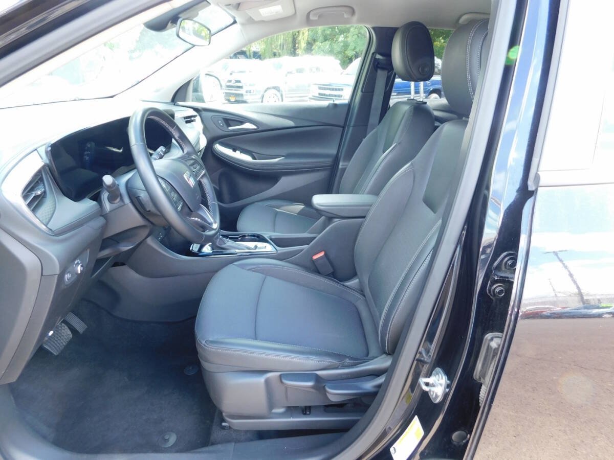 Used 2025 Buick Encore GX Preferred FWD image 7