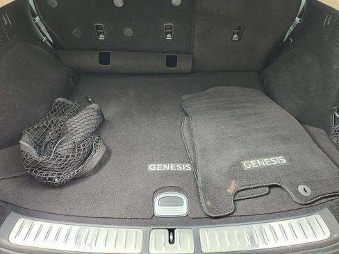 Used 2023 Genesis GV70 2.5T w/ Select Package AWD/4WD image 33