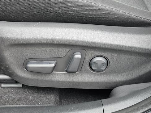 Used 2023 Hyundai Kona SE FWD image 23