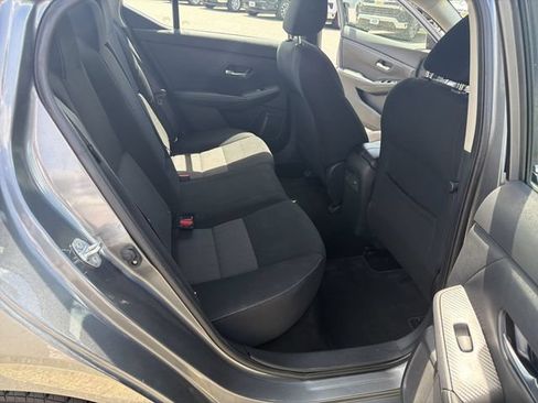 Used 2022 Nissan Sentra SV w/ Trunk Package FWD image 28
