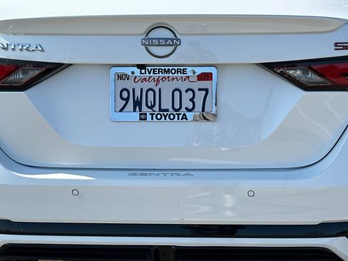 Used 2025 Nissan Sentra SR w/ SR Premium Package image 48