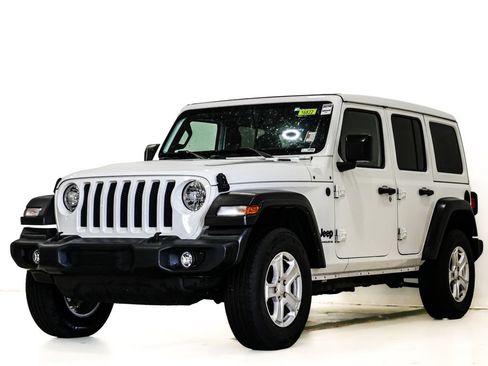Used 2023 Jeep Wrangler Unlimited Sport w/ Sun And Sound Package AWD/4WD image 3