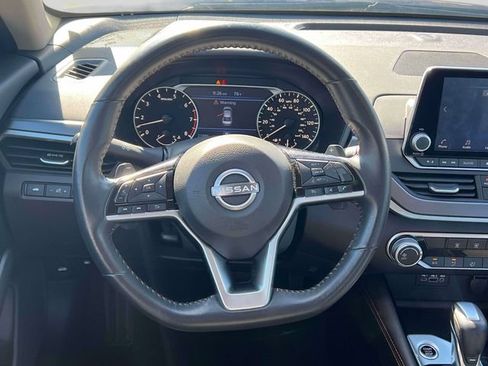 Certified 2023 Nissan Altima 2.5 SR FWD image 14