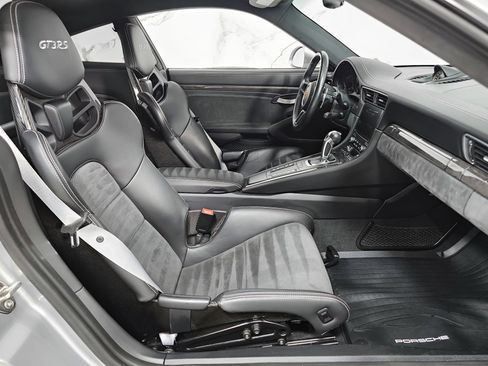 Used 2019 Porsche 911 GT3 RS RWD image 3