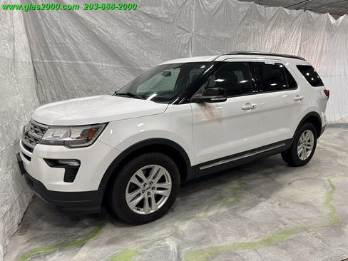 Used 2018 Ford Explorer XLT w/ Equipment Group 201A image 1