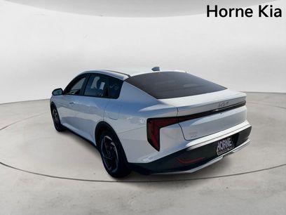New 2025 Kia K4 EX
