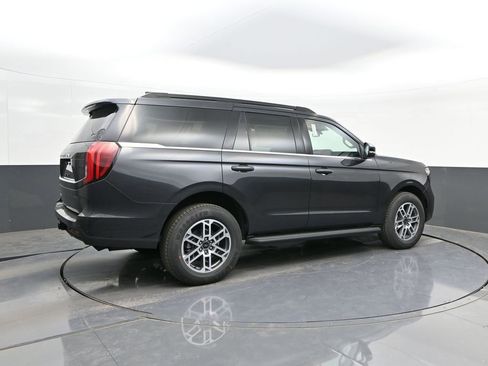 New 2026 Ford Expedition Active RWD image 14