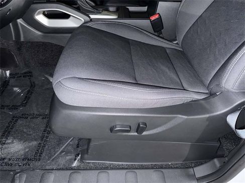 Used 2024 Nissan Frontier SV w/ SV Convenience Package image 3