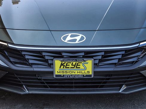 New 2025 Hyundai Elantra Sport image 11