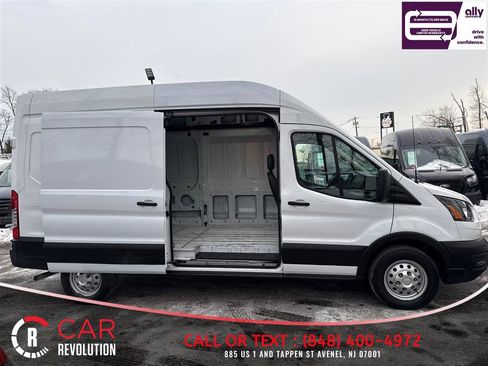 Used 2023 Ford Transit 250 148 High Roof AWD image 7