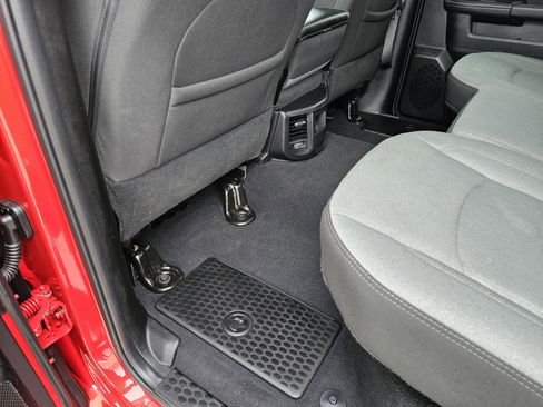 Used 2024 RAM 2500 Big Horn w/ Bed Utility Group image 21