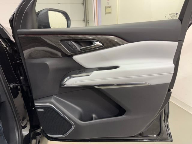 New 2026 Chevrolet Traverse High Country FWD image 32