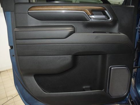 Used 2024 Chevrolet Silverado 3500 High Country w/ Technology Package image 48