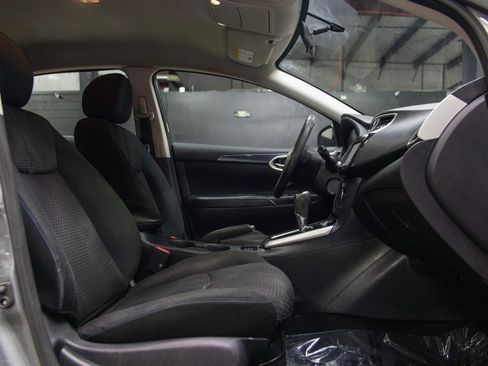 Used 2019 Nissan Sentra SR image 23