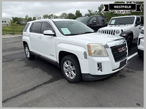 Used 2013 GMC Terrain SLE FWD image 1