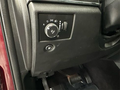 Certified 2017 Jeep Grand Cherokee Limited image 23