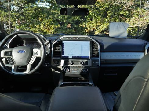 Certified 2022 Ford F350 Lariat w/ Lariat Ultimate Package image 10