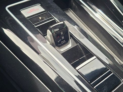 Certified 2025 Volkswagen GTI SE FWD image 35