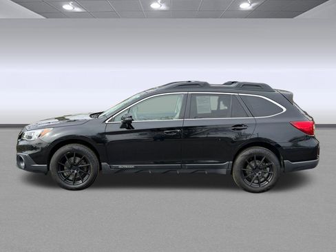 Used 2015 Subaru Outback 2.5i Limited image 2