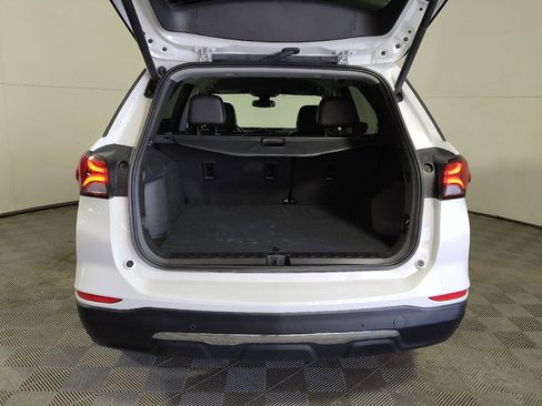 Used 2024 Chevrolet Equinox Premier AWD/4WD image 29