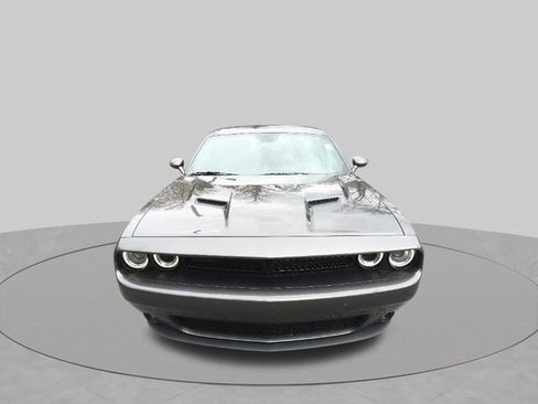 Used 2022 Dodge Challenger SXT w/ Blacktop Package RWD image 2