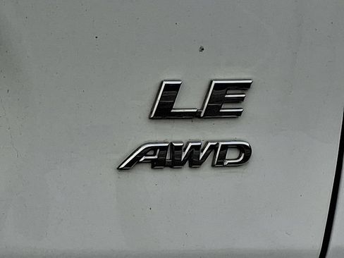 Used 2023 Toyota RAV4 LE AWD/4WD image 12