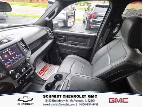 Used 2022 RAM 2500 Tradesman w/ Chrome Appearance Group AWD/4WD image 16