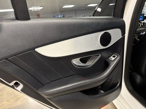 Used 2019 Mercedes-Benz C 300 Sedan image 23