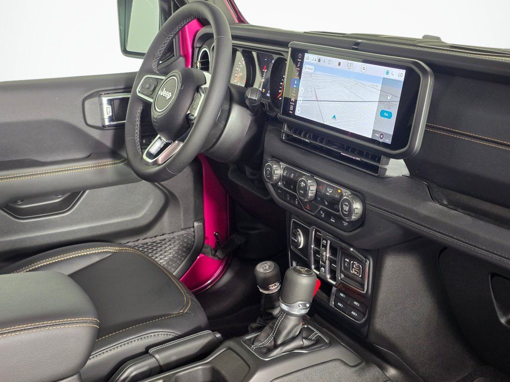 New 2026 Jeep Wrangler Unlimited Sahara w/ Whitecap Package AWD/4WD image 45