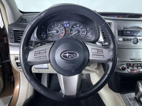 Used 2011 Subaru Outback 2.5i Premium w/ All-Weather Pkg image 16