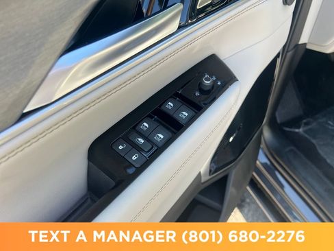 New 2026 Jeep Grand Wagoneer Limited AWD/4WD image 11