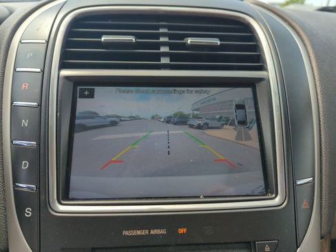 Used 2016 Lincoln MKX Reserve w/ Cargo Utility Package FWD image 26