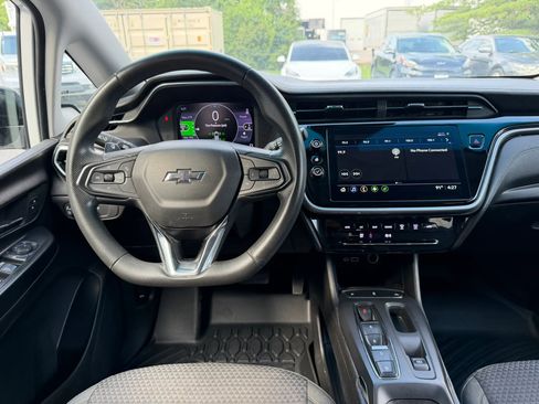 Used 2023 Chevrolet Bolt LT w/ Driver Confidence Package FWD image 15