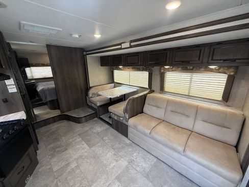 Used 2017 Ford E-450 and Econoline 450 Super Duty w/ Motorhome Prep Package RWD image 36