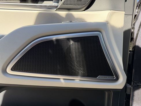 New 2025 Kia Telluride EX w/ EX Captain's Chair Package image 21