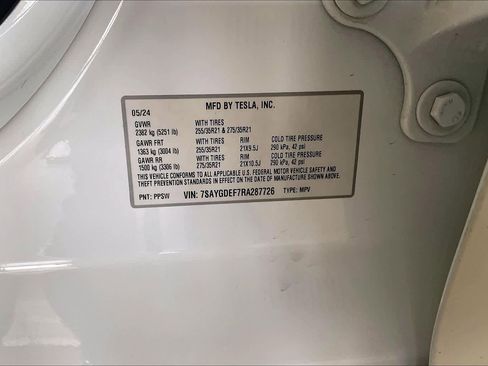 Used 2024 Tesla Model Y Performance image 28