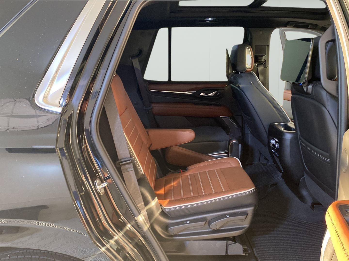 Certified 2023 GMC Yukon Denali Ultimate AWD/4WD image 27