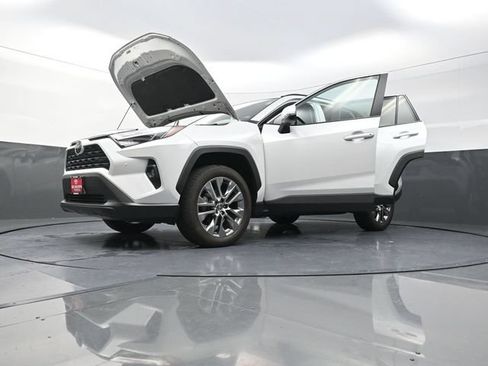 Used 2024 Toyota RAV4 XLE Premium w/ Weather Package AWD/4WD image 40