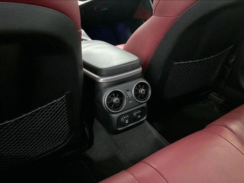 Used 2018 Kia Stinger GT1 RWD image 25