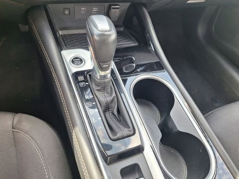 Used 2023 Nissan Altima 2.5 SV w/ SV Premium Package image 19