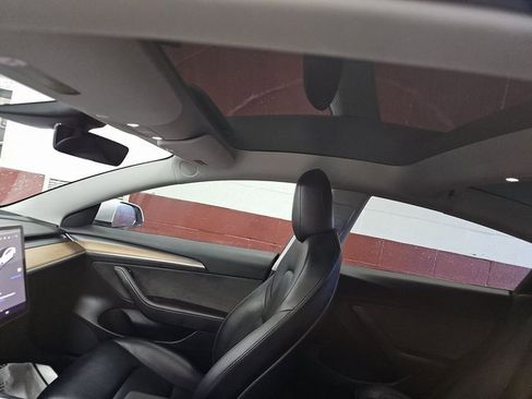 Used 2022 Tesla Model 3 Long Range image 3