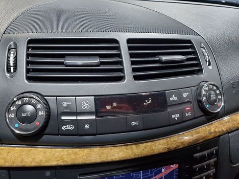 Used 2008 Mercedes-Benz E 350 Sedan image 31