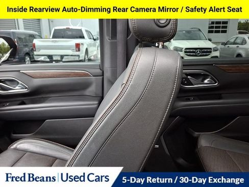 Used 2021 Chevrolet Suburban High Country AWD/4WD image 24